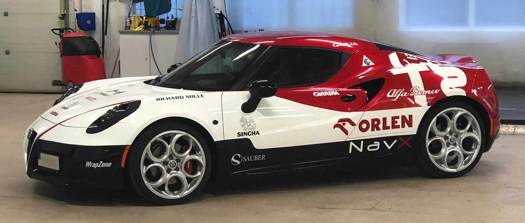 WrapZone Alfa Romeo 4C F1 livery